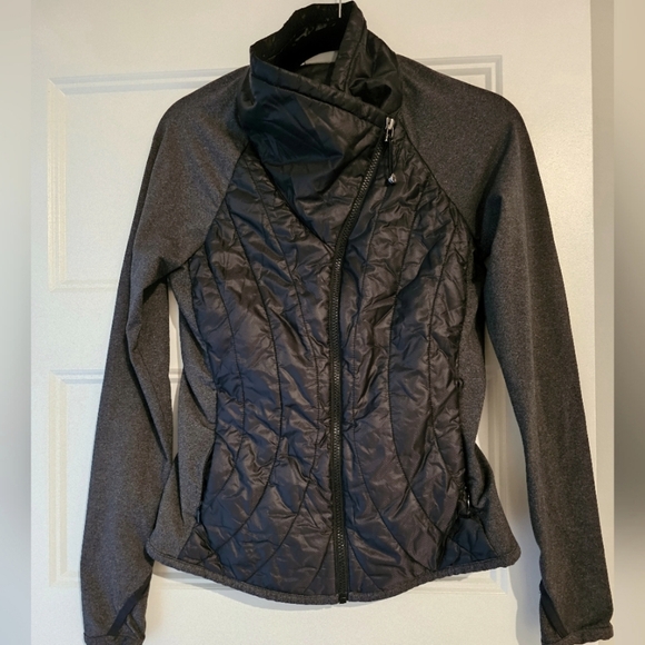 Athleta Women's Lightweight Vail Puffer Jacket sz xs - Picture 1 of 7